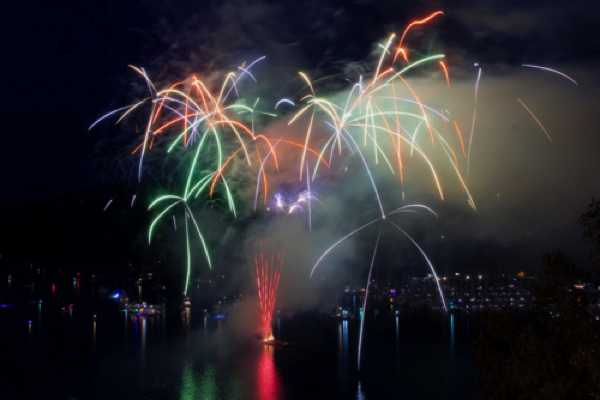 27 August 2022 - 21:08:18

------------------
Dartmouth Regatta 2022 fireworks